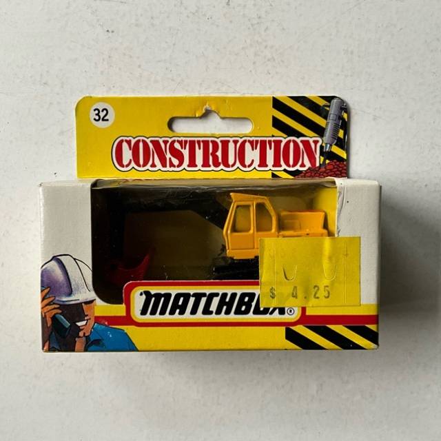 MB 32 EXCAVATOR (CONSTRUCTION) 1991 (LYL 67)