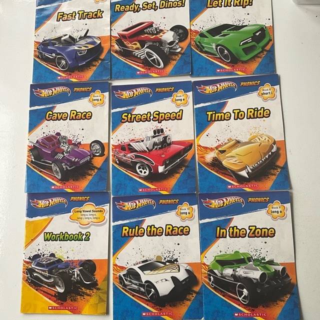 HOTWHEELS - PHONICS (9 Books)