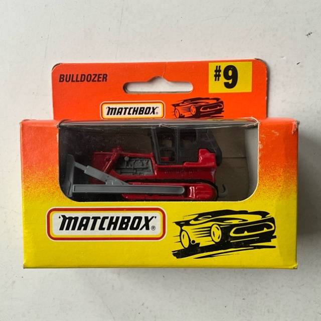 MB 9 BULLDOZER Red 1996 (LYL 198)