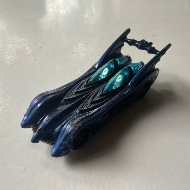 HL Blue Black - DC Comics Batmobile B3540 (s...