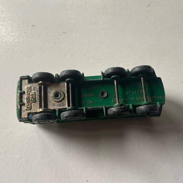 vintagetoy_46246.jpg