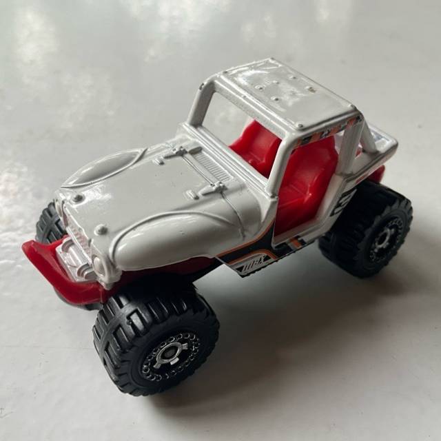 MB MBX 4x4 White 2004 (Mountain Safety)
