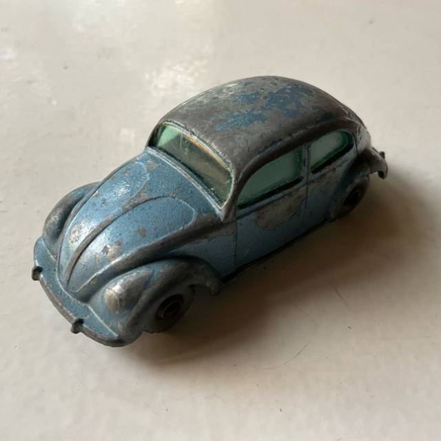 MB LESNEY VOLKSWAGEN Blue Beetle No25