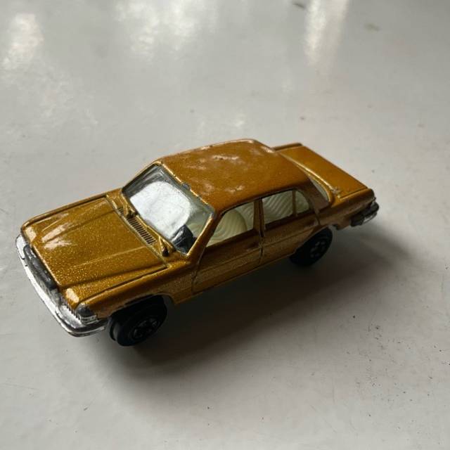 YATMING - MERCEDES-BENZ 450 SEL Gold No 1012