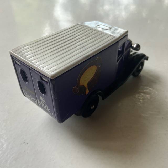 vintagetoy_47181.jpg