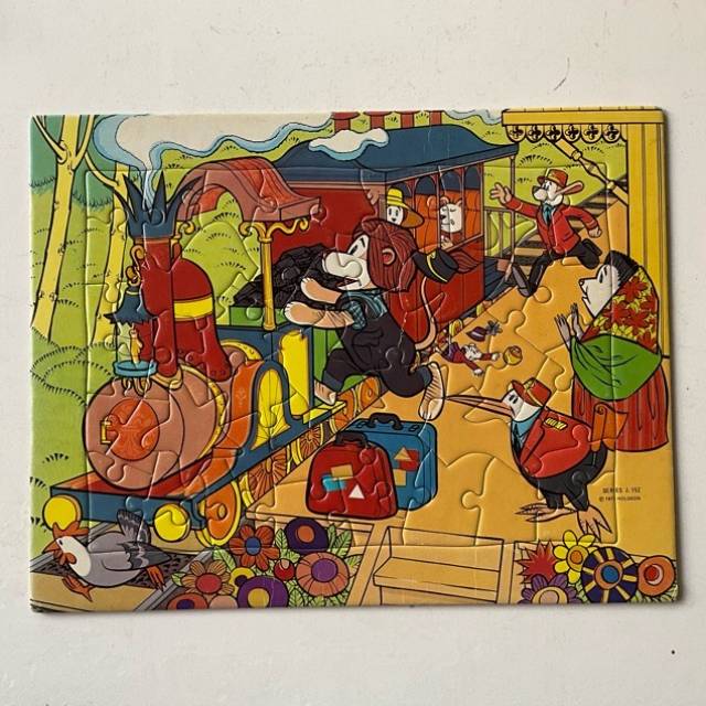 PUZZLE - ANIMAL FROLICS 1972 HOLDSON J 152