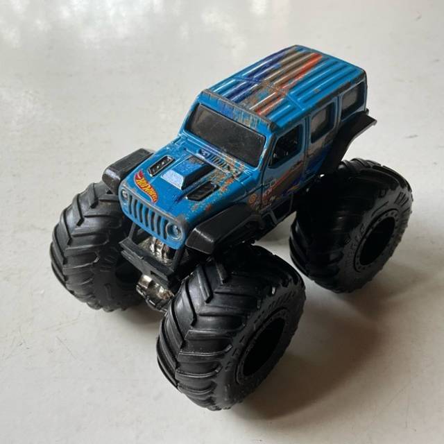 Hot Wheels Monster Truck JEEP 1:64 Scale 202...