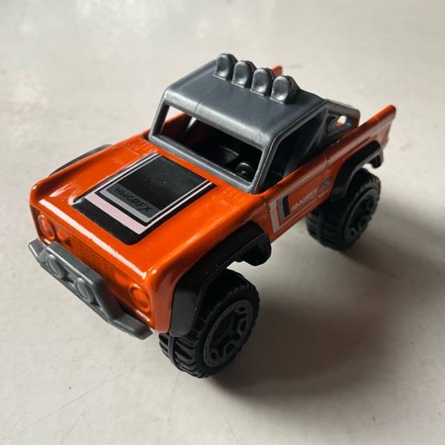 HL Custom Ford Bronco Orange 2015 Malaysia