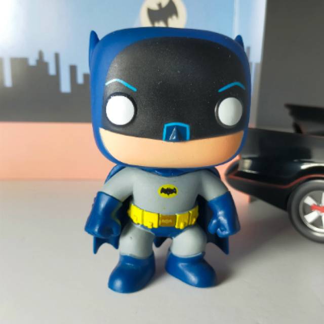 FUNKO 1966 Batman w Batmobile 01 Pop! Vinyl