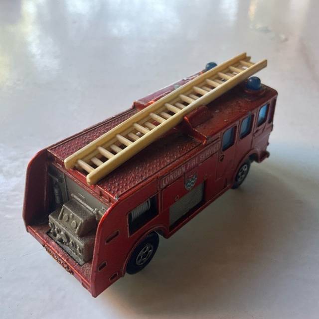 vintagetoy_51080.jpg