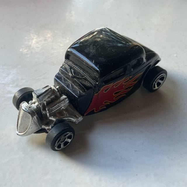 Maisto - 1934 34 Ford Coupe Hot Rod J113