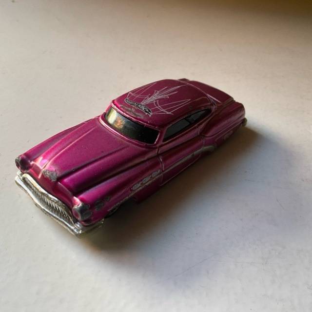 HL ´51 Buick - So Fine Pink 2000 China