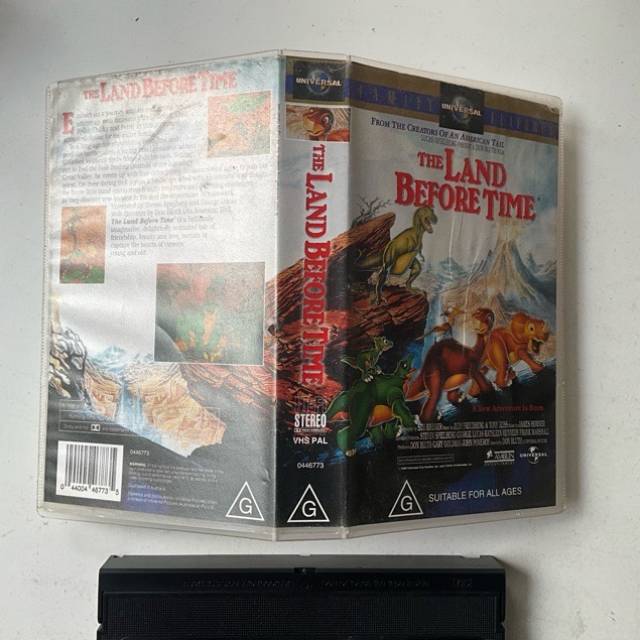 VHS - THE LAND BEFORE TIME 1988