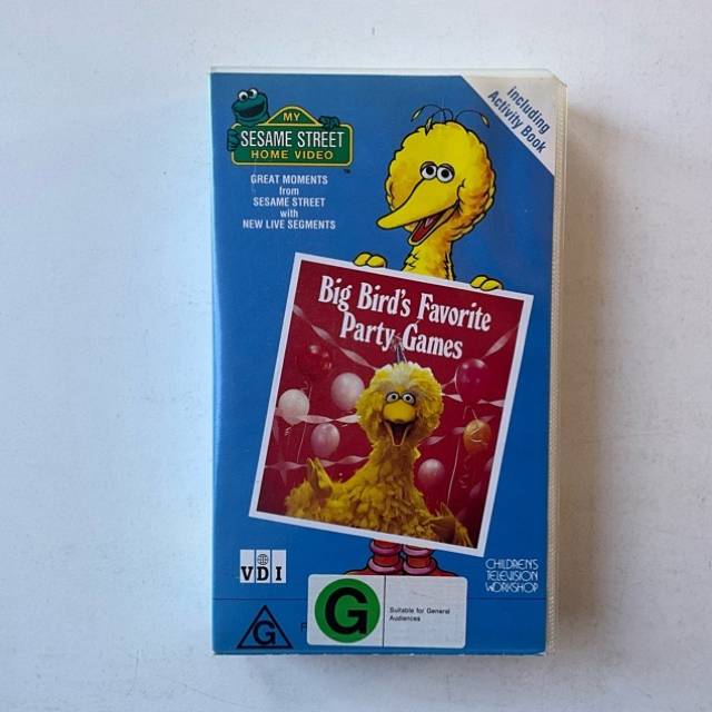 VHS SESAME STREET Big Bird’s Favourite Par...