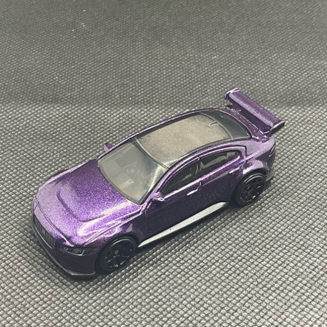 HL Jaguar XE SV Project 8 (Metallic Purple)...