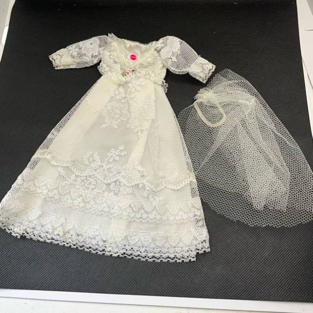 Barbie 1980s Wedding Gown and Vail