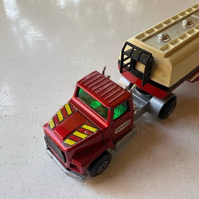 vintagetoy_58093.jpg