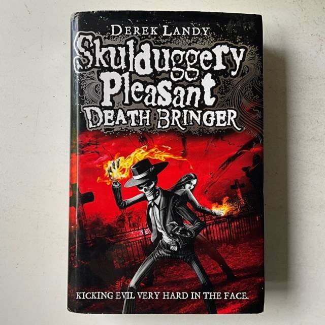 Skulduggery Pleasant DEATH BRINGER DEREK LAN...