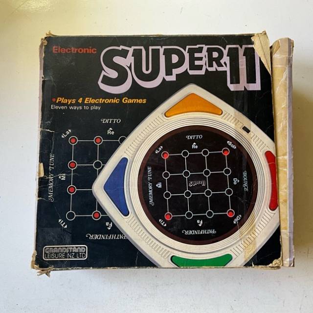 SUPER 11 SIMION SAYS 1979 (TESTED WORKING)