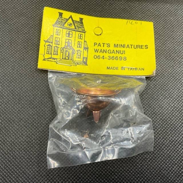 PAT’S MINIATURES Copper Colander
