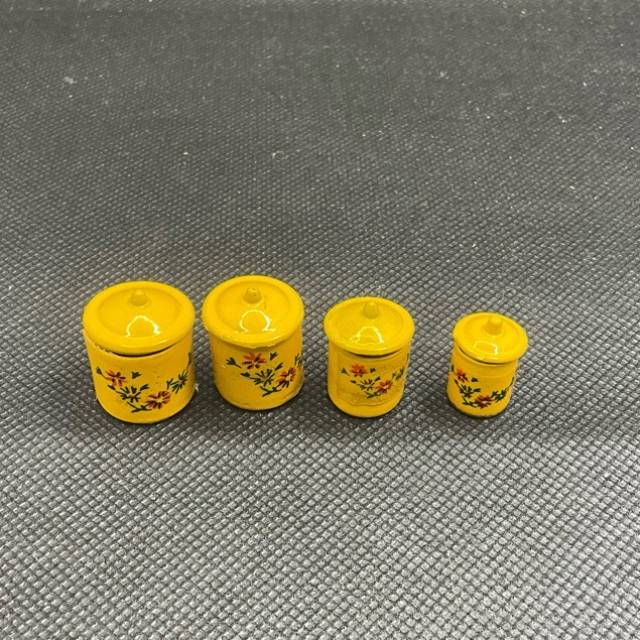 Miniature Dolls House 3 Yellow pots with lids