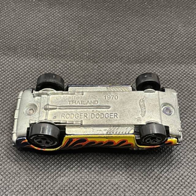 vintagetoy_60105.jpg