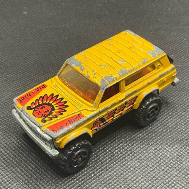 MAJORETTE 4 x 4 CHEROKEE No 236 big chief