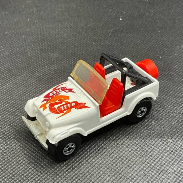 HL Blackwall 1980 Jeep CJ-7 White Red Ribbon...