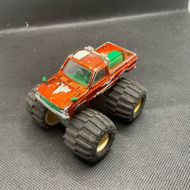 Majorette Toyota Hilux Monster Truck Mail Aw...