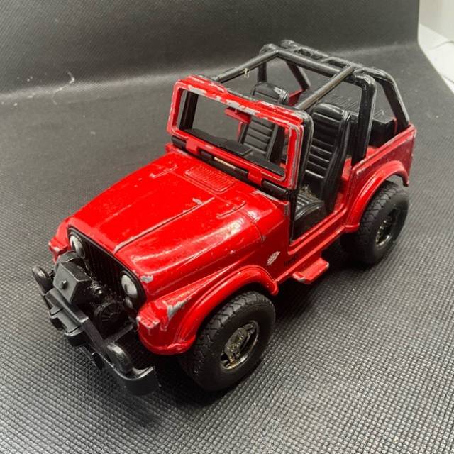 New Ray Red Jeep CJ-7 1 32 Scale 1995