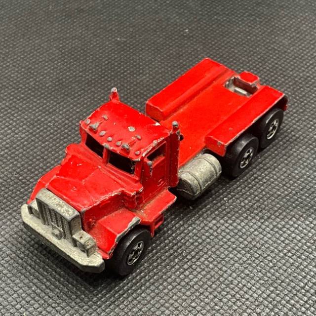 HL Peterbuilt Red 1979