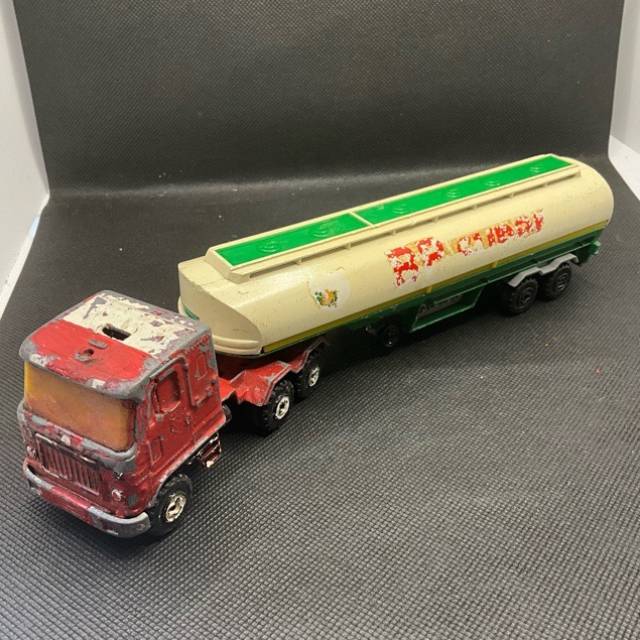 Majorette BP PETROL TANKER 1 60 Scale