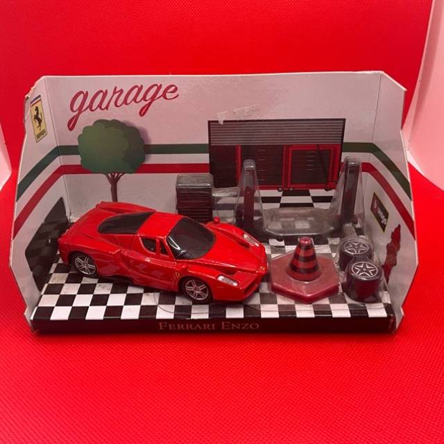 Burago 1 43 scale Ferrari Enzo Race Play ser...