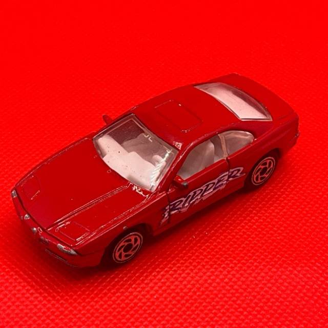 MB BMW 850i Red Body Ripper 1992