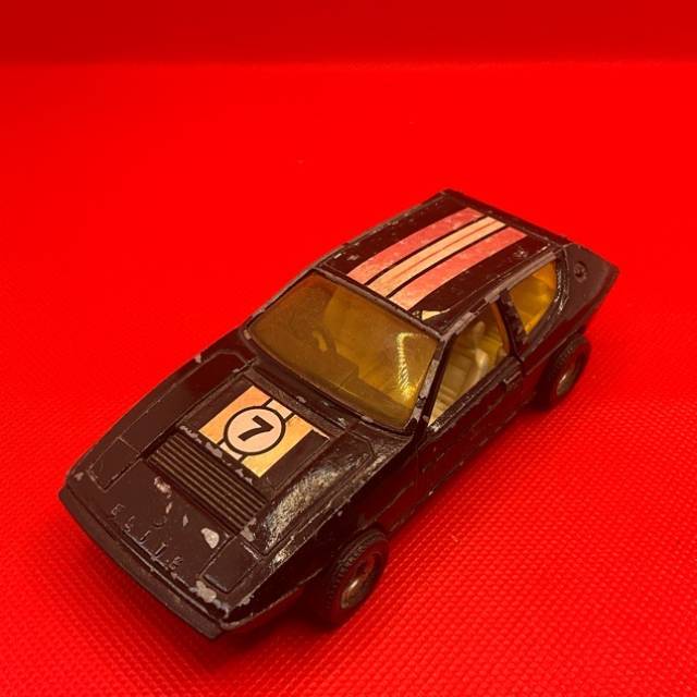 Corgi GS32 Lotus Elite JPS Team Car 1 36 Scale