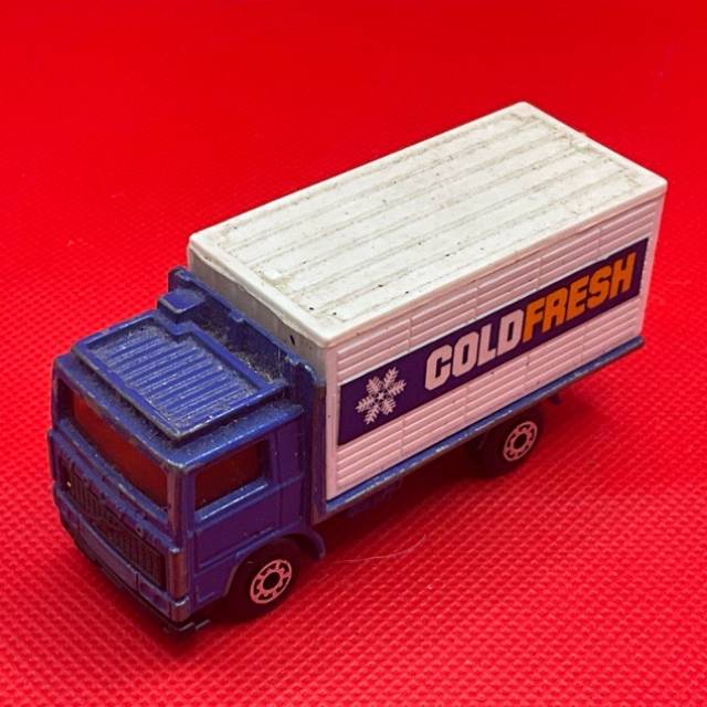 MB Volvo Container Truck Cold Fresh Food Toy