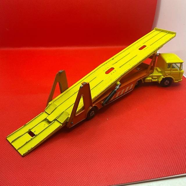 vintagetoy_64000.jpg