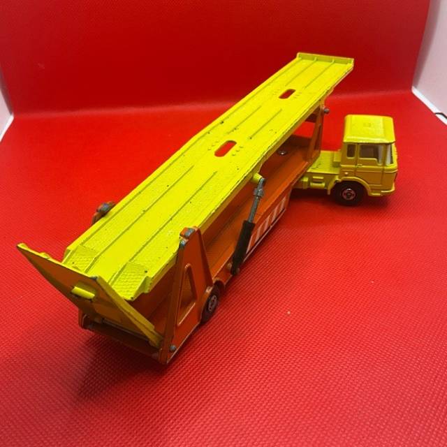 vintagetoy_64001.jpg