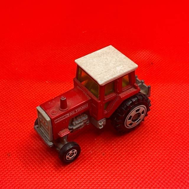Tomica American Tractor Red Japan Model 80 T...