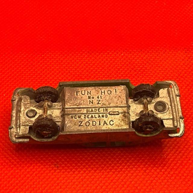 vintagetoy_65925.jpg