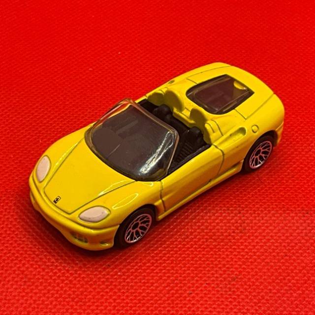 MB Yellow Ferrari 360 Spyder 2001
