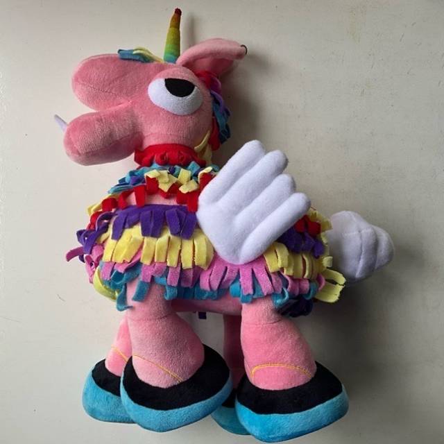 Paulie character Data Piñata NZ with 2degre...