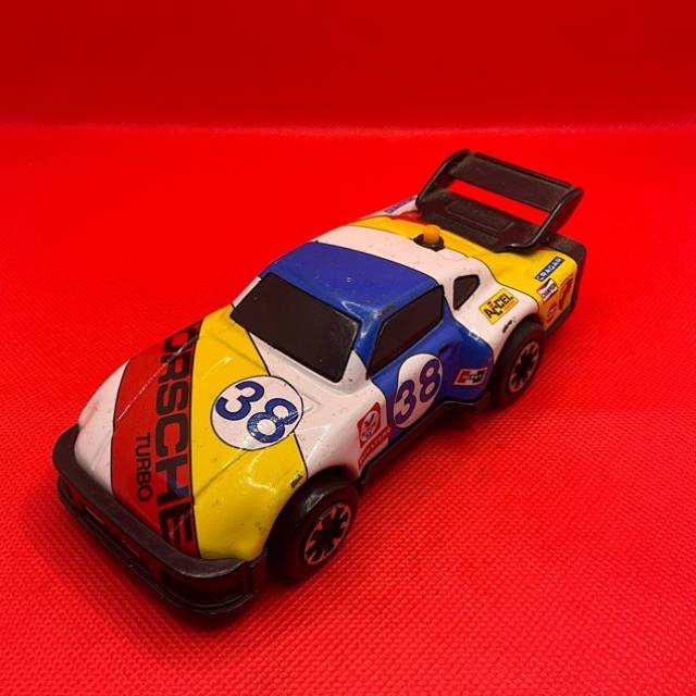 Tonka Clutch Poppers Porsche Racing no 38 Ja...