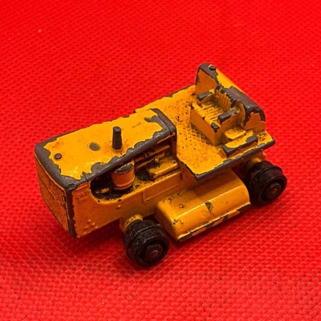 MB Lesney Caterpillar D8 Bulldozer No 18