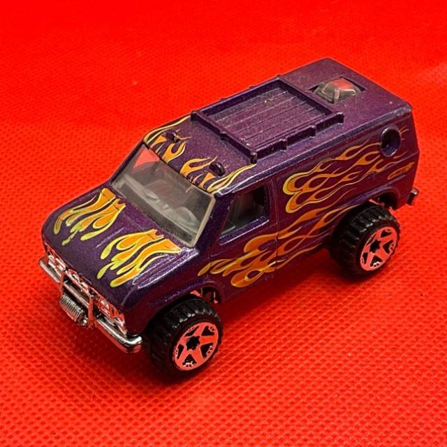 HL Metallic Purple Ford Van Baja Breaker 197...