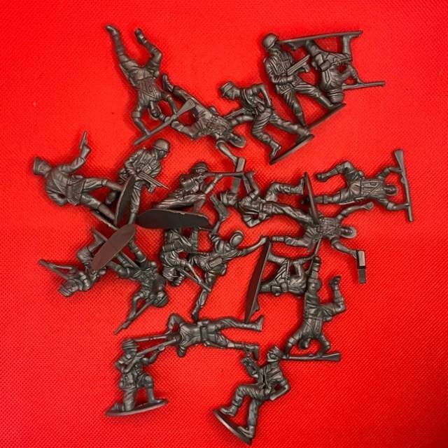 Plastic Army Men Grey x 20